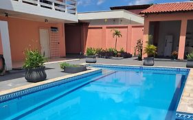 Casa Rosa Suítes 5 min de caminhada da PRAIA DA PONTA NGRA